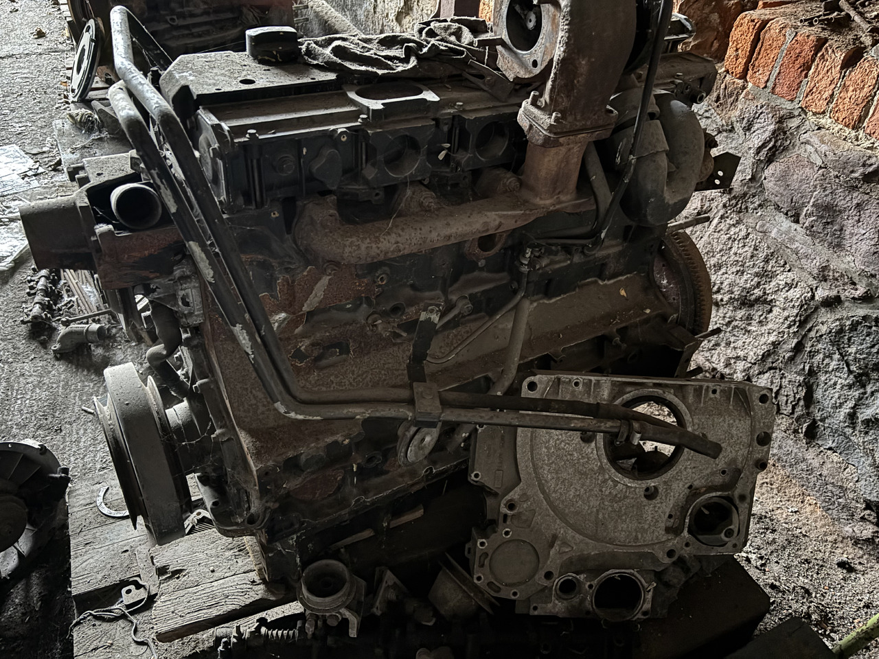 Deutz BF6M1013E Silnik Blok Pokrywa Obudowa Koło Zamachowe Miska Olejowa CZĘŚCI - Vztrajnik za Kmetijski stroj: slika 4 Deutz BF6M1013E Silnik Blok Pokrywa Obudowa Koło Zamachowe Miska Olejowa CZĘŚCI - Vztrajnik za Kmetijski stroj: slika 4