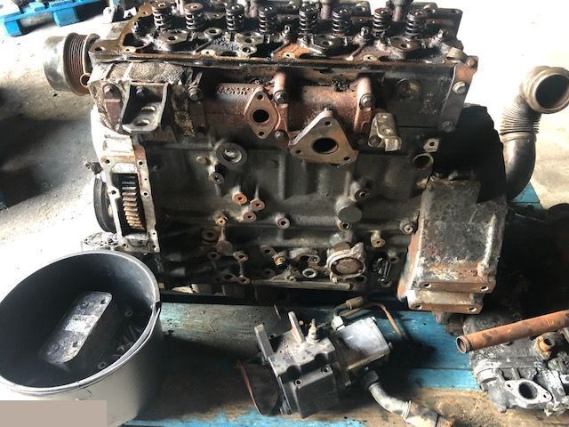 Deutz TCD 3.6 L4 - Wał - Motor in deli za Kmetijski stroj: slika 2 Deutz TCD 3.6 L4 - Wał - Motor in deli za Kmetijski stroj: slika 2