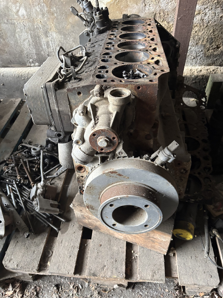 Deutz TCD 6.1 L6 Silnik Chłodnica Radiator Koło Pasowe Koło Zamachowe Głowica CZĘŚCI - Vztrajnik za Kmetijski stroj: slika 4 Deutz TCD 6.1 L6 Silnik Chłodnica Radiator Koło Pasowe Koło Zamachowe Głowica CZĘŚCI - Vztrajnik za Kmetijski stroj: slika 4