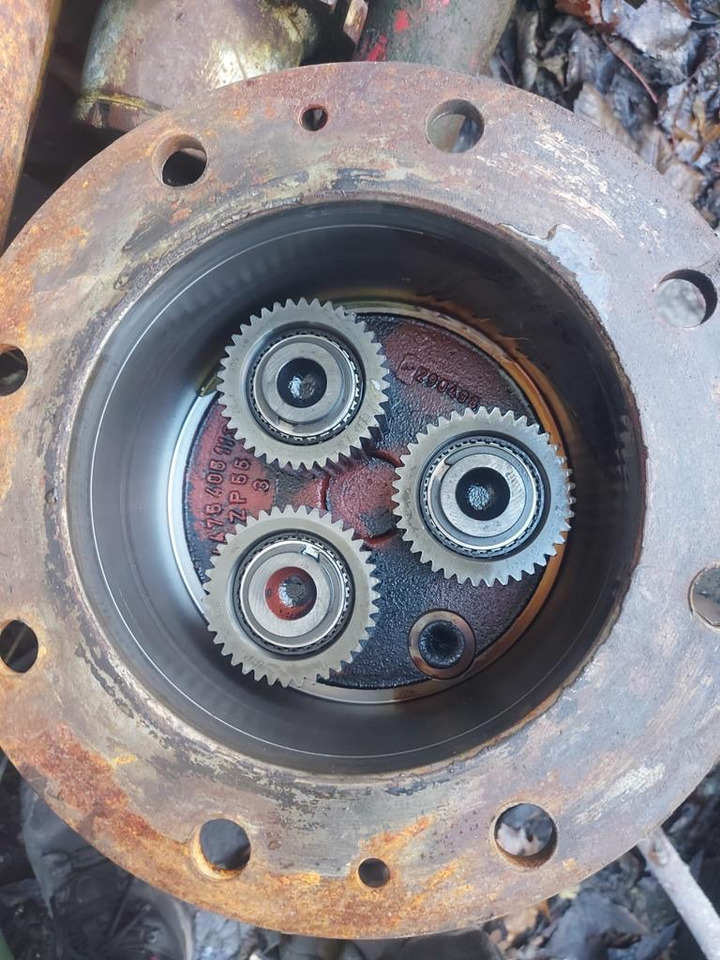 Fendt 509 Turbomatic - zwolnica oś przednia - Bočni reduktor za Kmetijski stroj: slika 2 Fendt 509 Turbomatic - zwolnica oś przednia - Bočni reduktor za Kmetijski stroj: slika 2