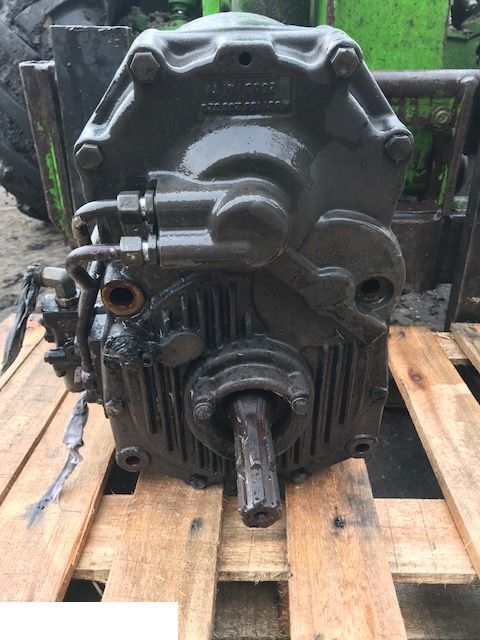 Fendt 933 - WOM Przedni - Transmission za Traktor: slika 1 Fendt 933 - WOM Przedni - Transmission za Traktor: slika 1