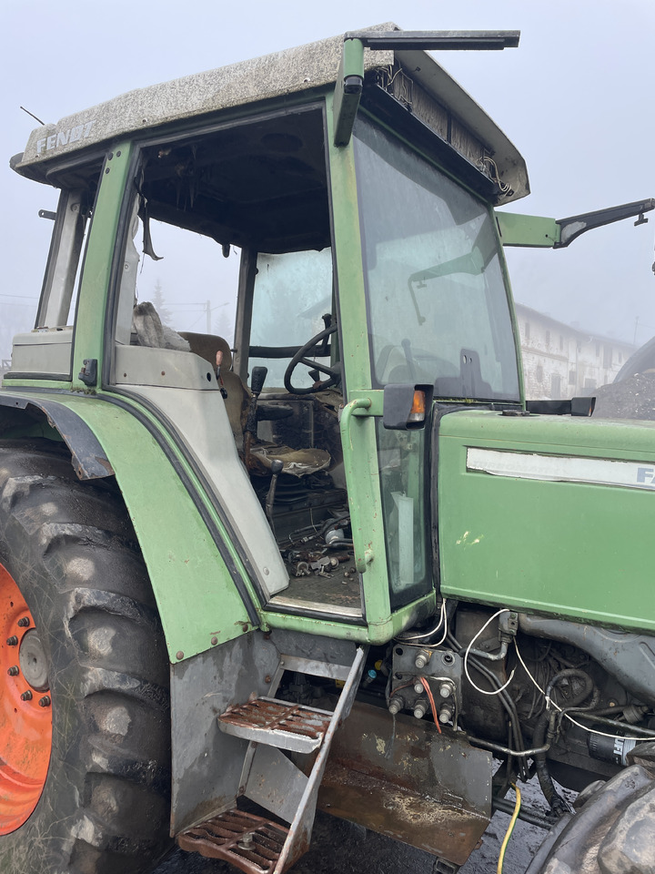 Fendt Farmer 309 - kabina dach drzwi - Vrata in deli za Kmetijski stroj: slika 2 Fendt Farmer 309 - kabina dach drzwi - Vrata in deli za Kmetijski stroj: slika 2