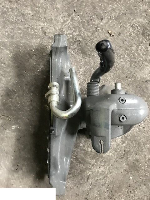 Fendt - Zaczep - Szerokość 39 cm - Okvir/ Šasija za Kmetijski stroj: slika 1 Fendt - Zaczep - Szerokość 39 cm - Okvir/ Šasija za Kmetijski stroj: slika 1