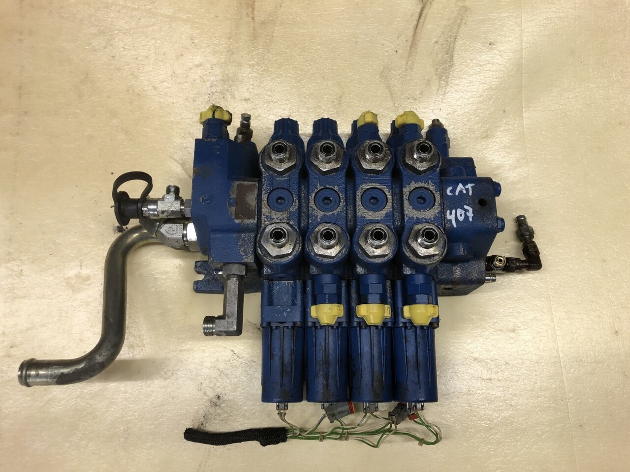 Fwd: CAT-rozdzielacz JL6/CAT 407 336 337 406 - Hidravlični ventil za Gradbeni stroj: slika 1 Fwd: CAT-rozdzielacz JL6/CAT 407 336 337 406 - Hidravlični ventil za Gradbeni stroj: slika 1