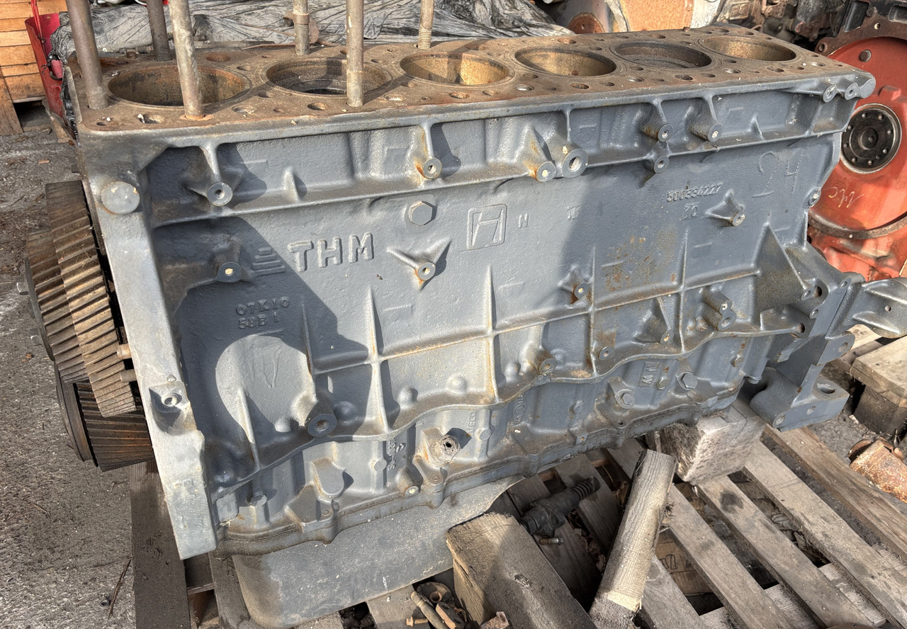 IVECO Stralis Cursor 10 THM Blok Wał Słupek Silnika Miska Olejowa 500334227 - Blok cilindra za Kmetijski stroj: slika 1 IVECO Stralis Cursor 10 THM Blok Wał Słupek Silnika Miska Olejowa 500334227 - Blok cilindra za Kmetijski stroj: slika 1