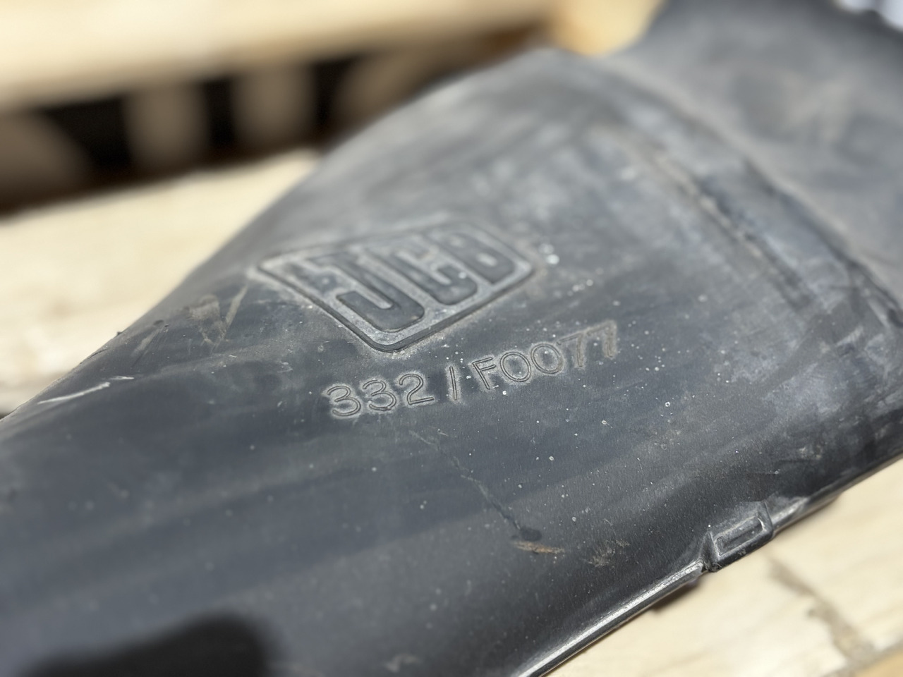 JCB 332/F0077 Kanał Rura Wlotowa - Cev za dovod zraka za Gradbeni stroj: slika 2 JCB 332/F0077 Kanał Rura Wlotowa - Cev za dovod zraka za Gradbeni stroj: slika 2