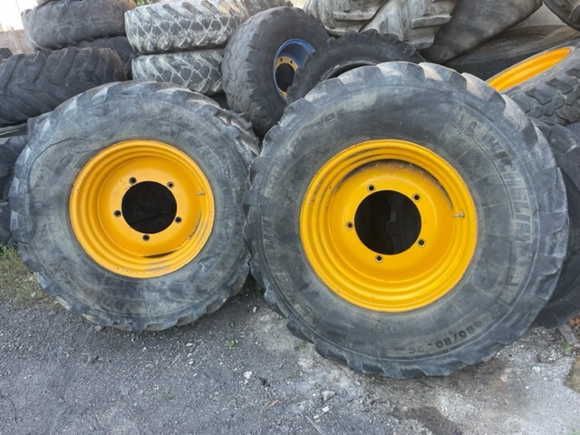 JCB 3cx Koło tylne 480/80-26 , 18.4-26 - Kompletno kolo za Bager nakladalec: slika 3 JCB 3cx Koło tylne 480/80-26 , 18.4-26 - Kompletno kolo za Bager nakladalec: slika 3