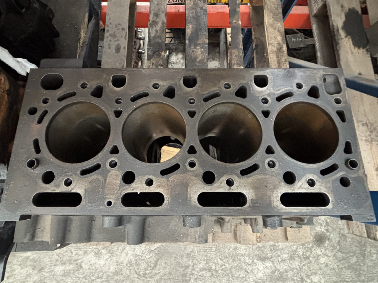 JCB 526-55 (32001852) Blok Silnika - Blok cilindra za Kmetijski stroj: slika 2 JCB 526-55 (32001852) Blok Silnika - Blok cilindra za Kmetijski stroj: slika 2