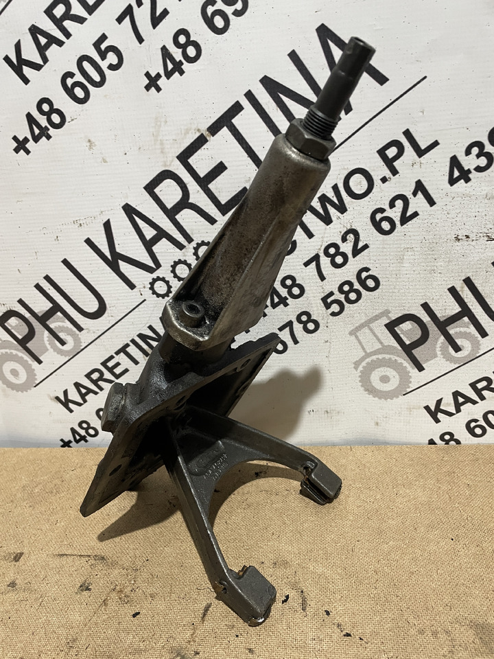 JCB Fastrac - napęd wałek wybieraka skrzyni biegów 454/40250 - Menjalnik in deli za Gradbeni stroj: slika 1 JCB Fastrac - napęd wałek wybieraka skrzyni biegów 454/40250 - Menjalnik in deli za Gradbeni stroj: slika 1