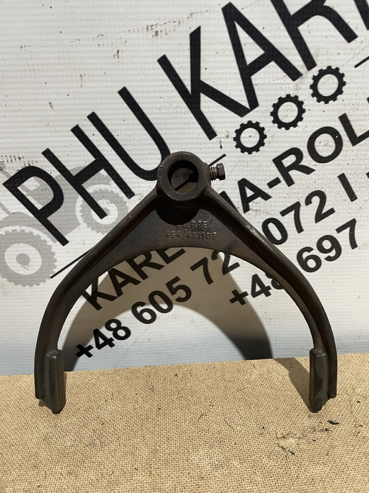 JCB Fastrac - widełki wybieraka skrzyni biegów 454/46110 - Menjalnik in deli za Traktor: slika 1 JCB Fastrac - widełki wybieraka skrzyni biegów 454/46110 - Menjalnik in deli za Traktor: slika 1