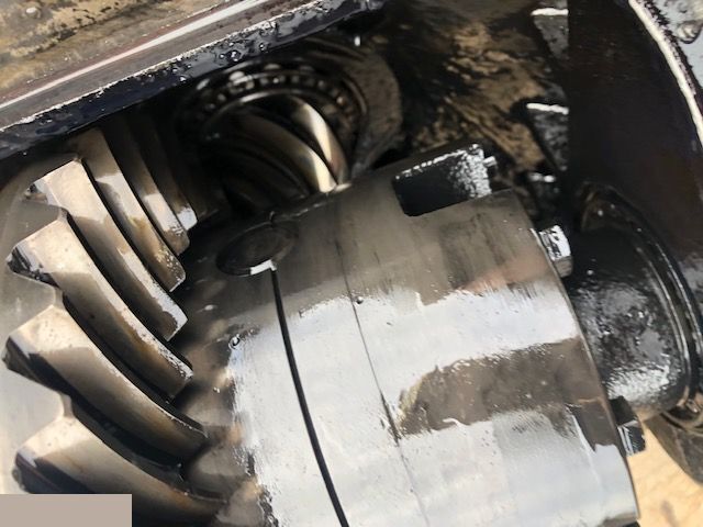 JCB Wkład Mostu 448/165501p4 JCB Wkład 8x35 - Os in deli za Kmetijski stroj: slika 2 JCB Wkład Mostu 448/165501p4 JCB Wkład 8x35 - Os in deli za Kmetijski stroj: slika 2