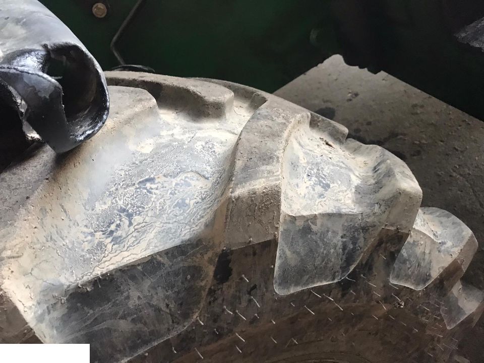 John Deere 3400 - CZĘŚCI - Felgi - Platišče za Kmetijski stroj: slika 5 John Deere 3400 - CZĘŚCI - Felgi - Platišče za Kmetijski stroj: slika 5