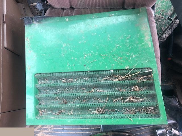 John Deere 6000 - Boczek Maski Prawy Przód - Pokrov motorja za Kmetijski stroj: slika 2 John Deere 6000 - Boczek Maski Prawy Przód - Pokrov motorja za Kmetijski stroj: slika 2