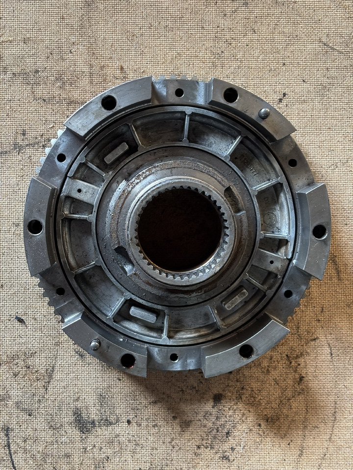 John Deere 6020, 6120, 6220 Tłoczek Tłok R120477 - Bati/ Obroči/ Puše za Kmetijski stroj: slika 1 John Deere 6020, 6120, 6220 Tłoczek Tłok R120477 - Bati/ Obroči/ Puše za Kmetijski stroj: slika 1