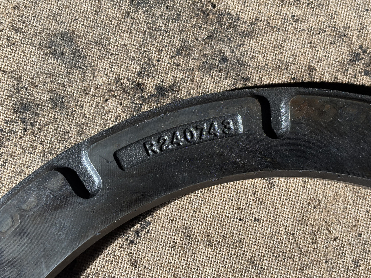 John Deere 7200 7230 7630 7830 7930 7M 230 Docisk Hamulca Płytka R226506 R240743 - Zavorni diski za Kmetijski stroj: slika 3 John Deere 7200 7230 7630 7830 7930 7M 230 Docisk Hamulca Płytka R226506 R240743 - Zavorni diski za Kmetijski stroj: slika 3