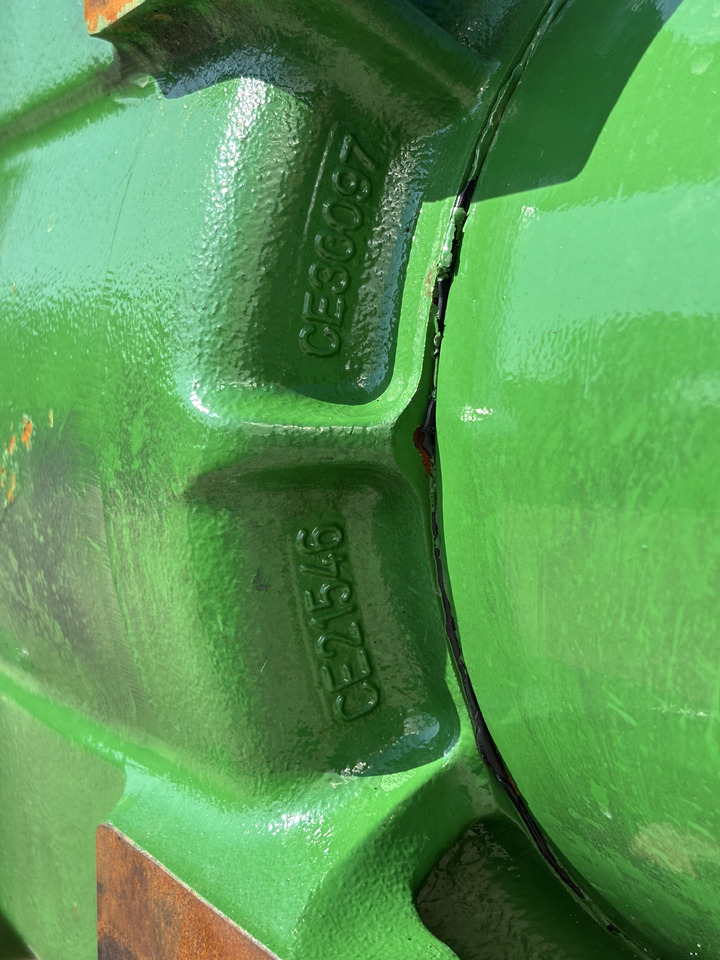 John Deere 8200 8400 8600 9500 9800 Skrzynia biegów kompletna - Menjalnik za Kmetijski stroj: slika 4 John Deere 8200 8400 8600 9500 9800 Skrzynia biegów kompletna - Menjalnik za Kmetijski stroj: slika 4