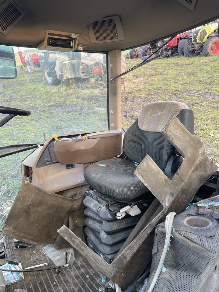 John Deere 8210 - kabina dach fotel błotniki plastiki lampy - Kabina za Kmetijski stroj: slika 2 John Deere 8210 - kabina dach fotel błotniki plastiki lampy - Kabina za Kmetijski stroj: slika 2