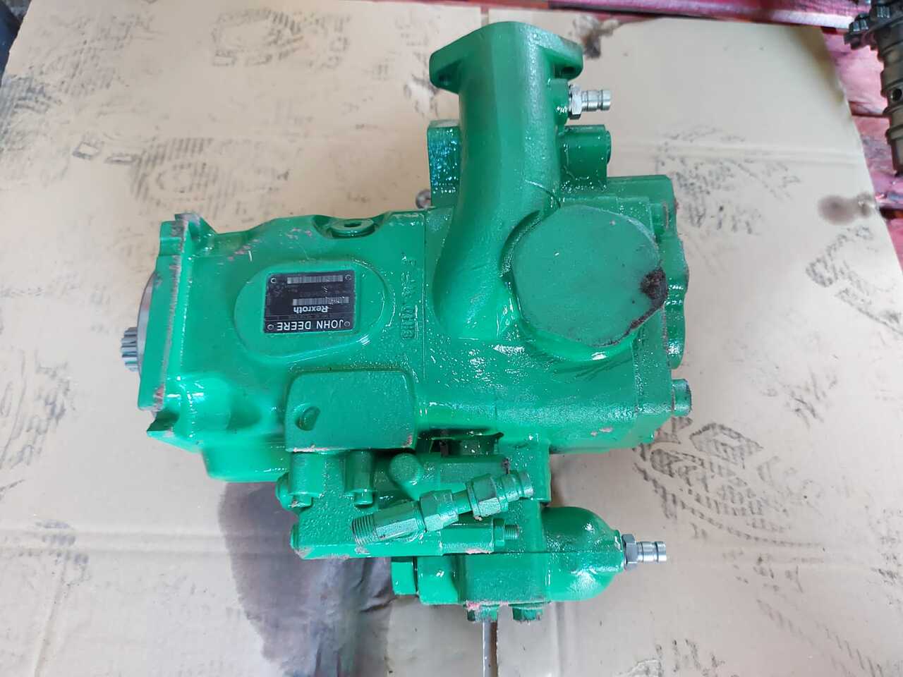 John Deere 8345r - Pompa Hydrauliki RE587646 - Hidravlična črpalka za Kmetijski stroj: slika 1 John Deere 8345r - Pompa Hydrauliki RE587646 - Hidravlična črpalka za Kmetijski stroj: slika 1