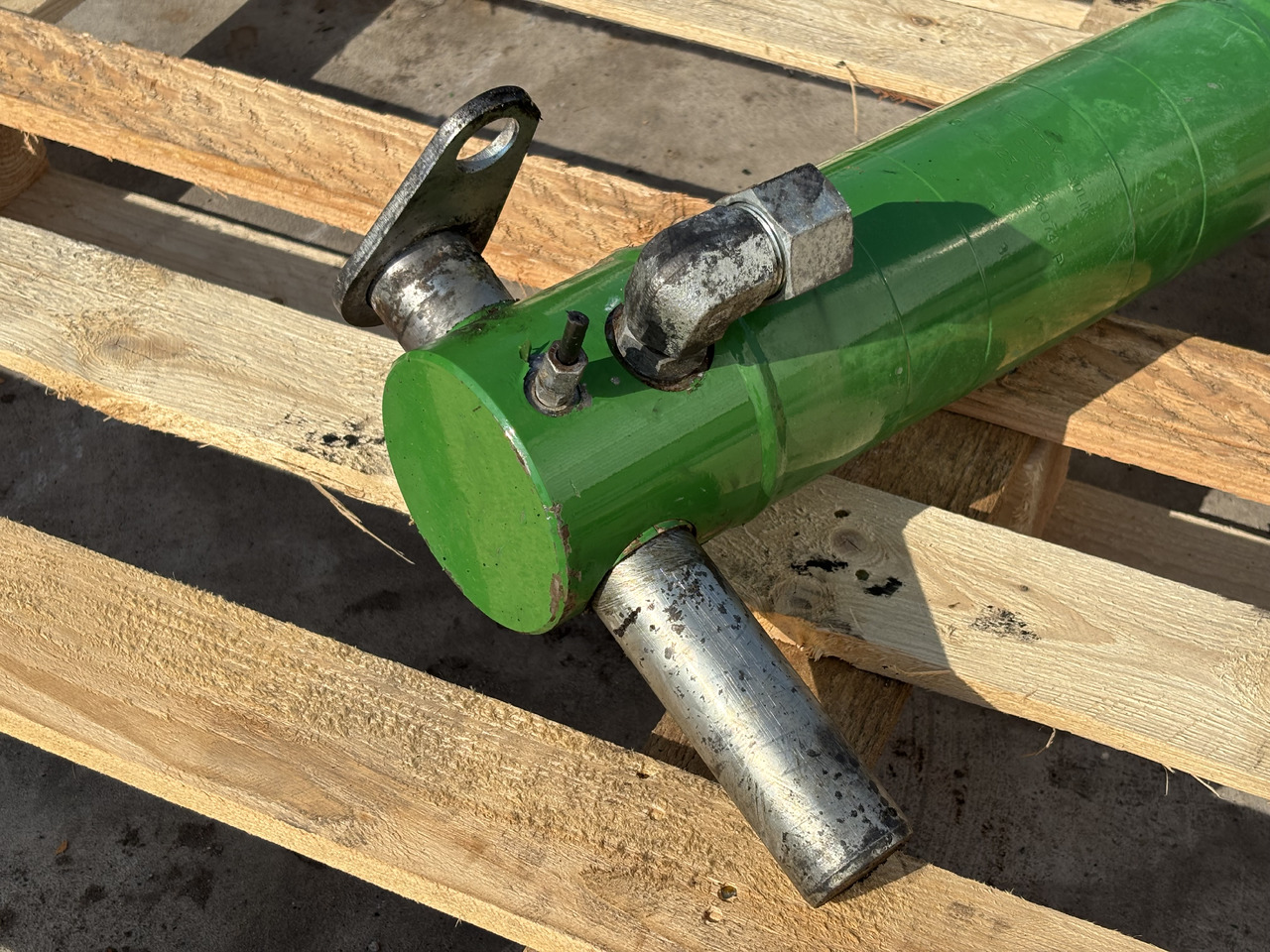 John Deere 8600 Siłownik hydrauliczny AHC18238 - Hidravlični cilinder za Kmetijski stroj: slika 2 John Deere 8600 Siłownik hydrauliczny AHC18238 - Hidravlični cilinder za Kmetijski stroj: slika 2