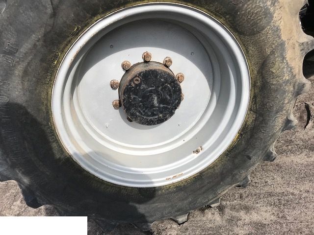 John Deere - Felga 16x30 - Platišče za Kmetijski stroj: slika 1 John Deere - Felga 16x30 - Platišče za Kmetijski stroj: slika 1