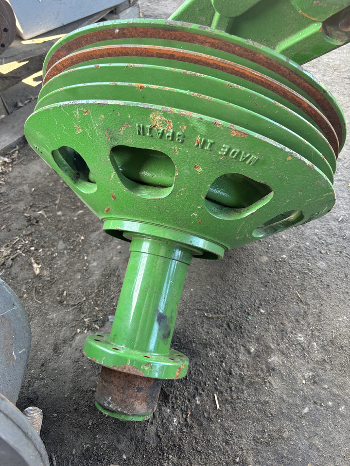 John Deere X9 1000 1100 - Front End Belt Drive Sheave, Fixed Speed W/ Clutch, LH - Jermen za Kmetijski stroj: slika 2 John Deere X9 1000 1100 - Front End Belt Drive Sheave, Fixed Speed W/ Clutch, LH - Jermen za Kmetijski stroj: slika 2