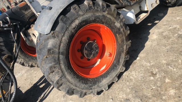 Koła felgi Bobcat massey ferguson 15x24 , 460/70 r24 - Kompletno kolo za Kmetijski stroj: slika 4 Koła felgi Bobcat massey ferguson 15x24 , 460/70 r24 - Kompletno kolo za Kmetijski stroj: slika 4