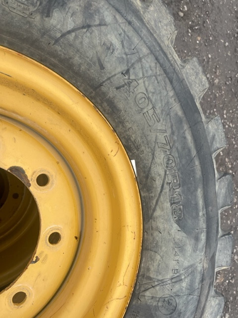 Koła opony firestone 405/70 r18 Cat 906 - Kompletno kolo za Kolesni nakladalec: slika 3 Koła opony firestone 405/70 r18 Cat 906 - Kompletno kolo za Kolesni nakladalec: slika 3