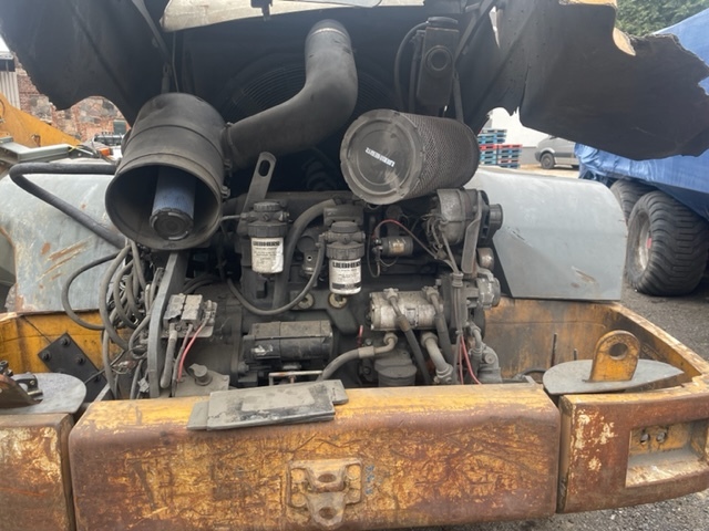 Liebherr 524 , szybkozłącze , ramie , siłowniki silnik skrzynia zwolnica , - Bočni reduktor za Kmetijski stroj: slika 2 Liebherr 524 , szybkozłącze , ramie , siłowniki silnik skrzynia zwolnica , - Bočni reduktor za Kmetijski stroj: slika 2