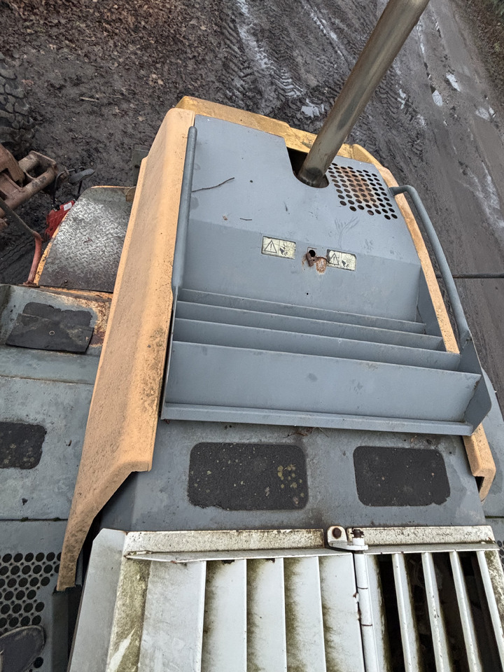 Liebherr 564 Opona Opony Felga Piasta Pompa Hydrauliczna Hydrostat Skrzynia Biegów CZĘŚCI - Platišče za Kmetijski stroj: slika 5 Liebherr 564 Opona Opony Felga Piasta Pompa Hydrauliczna Hydrostat Skrzynia Biegów CZĘŚCI - Platišče za Kmetijski stroj: slika 5