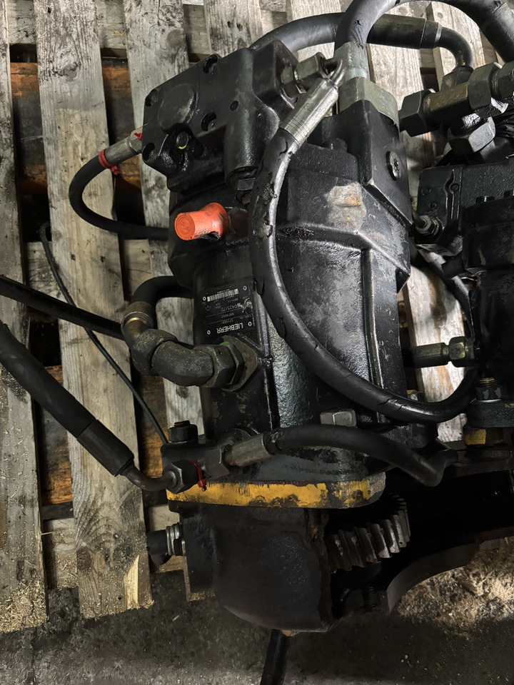 Liebherr L522 L524 L534 L538 L512 - silnik jazdy hydrauliczny A6VM160 5716881 - Hidravlični motor za Kmetijski stroj: slika 1 Liebherr L522 L524 L534 L538 L512 - silnik jazdy hydrauliczny A6VM160 5716881 - Hidravlični motor za Kmetijski stroj: slika 1