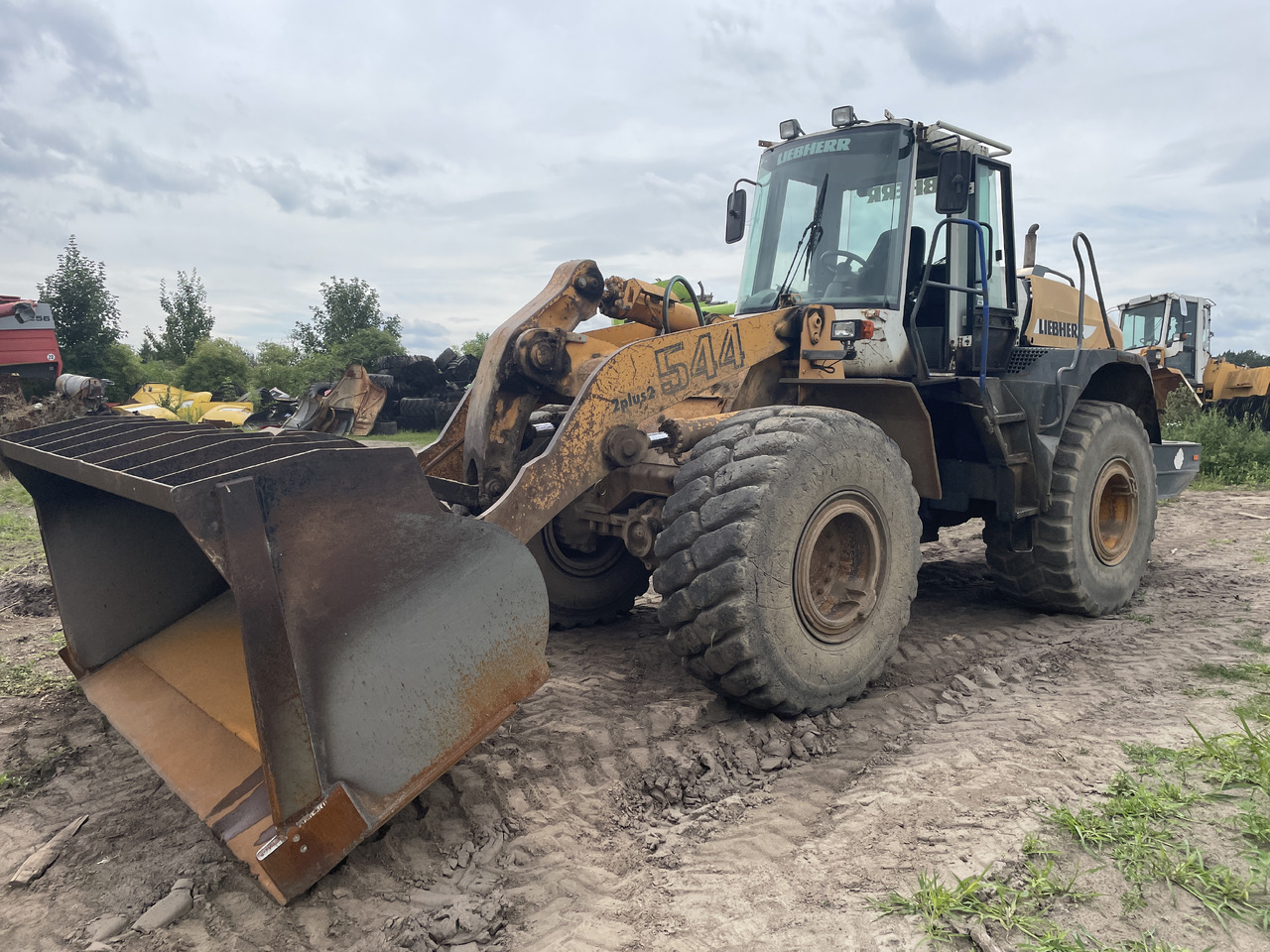 Liebherr L544 - koło felga opona - Platišče za Kmetijski stroj: slika 1 Liebherr L544 - koło felga opona - Platišče za Kmetijski stroj: slika 1