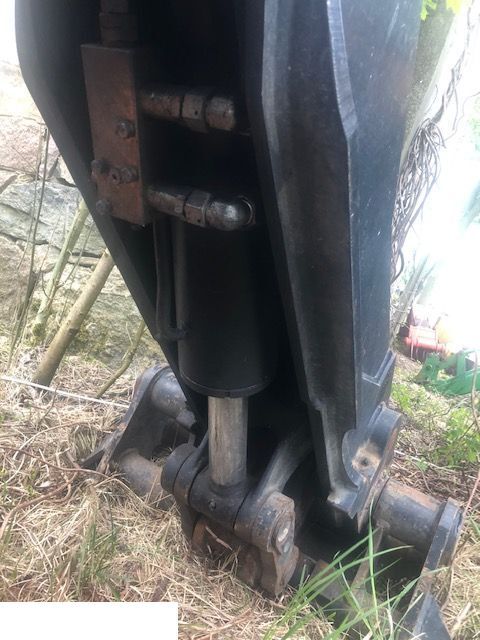 Manitou 731 - Siłownik Wychyłu Poziomowania - Hidravlični cilinder za Kmetijski stroj: slika 1 Manitou 731 - Siłownik Wychyłu Poziomowania - Hidravlični cilinder za Kmetijski stroj: slika 1