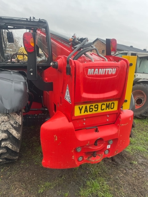 Manitou MT 1335 zwolnica zwrotnica Półoś , siłownik , koła , ramie , teleskop , kabina i inne części - Polosovina za Kmetijski stroj: slika 2 Manitou MT 1335 zwolnica zwrotnica Półoś , siłownik , koła , ramie , teleskop , kabina i inne części - Polosovina za Kmetijski stroj: slika 2