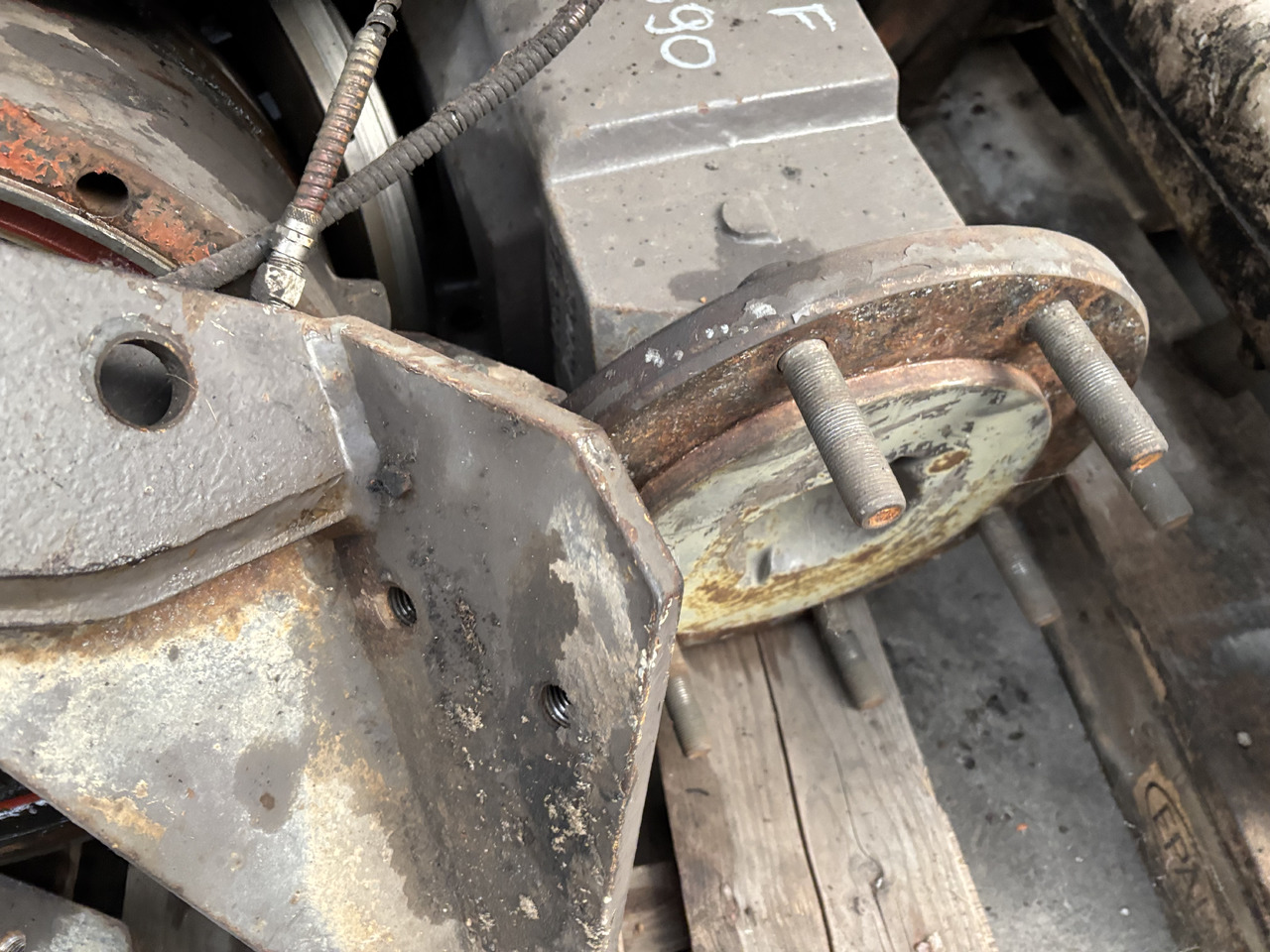 Massey Ferguson 3690 Obudowa Hamulca Tylnego Lewa 3616545M2 - Zavorni dodatki za Kmetijski stroj: slika 3 Massey Ferguson 3690 Obudowa Hamulca Tylnego Lewa 3616545M2 - Zavorni dodatki za Kmetijski stroj: slika 3