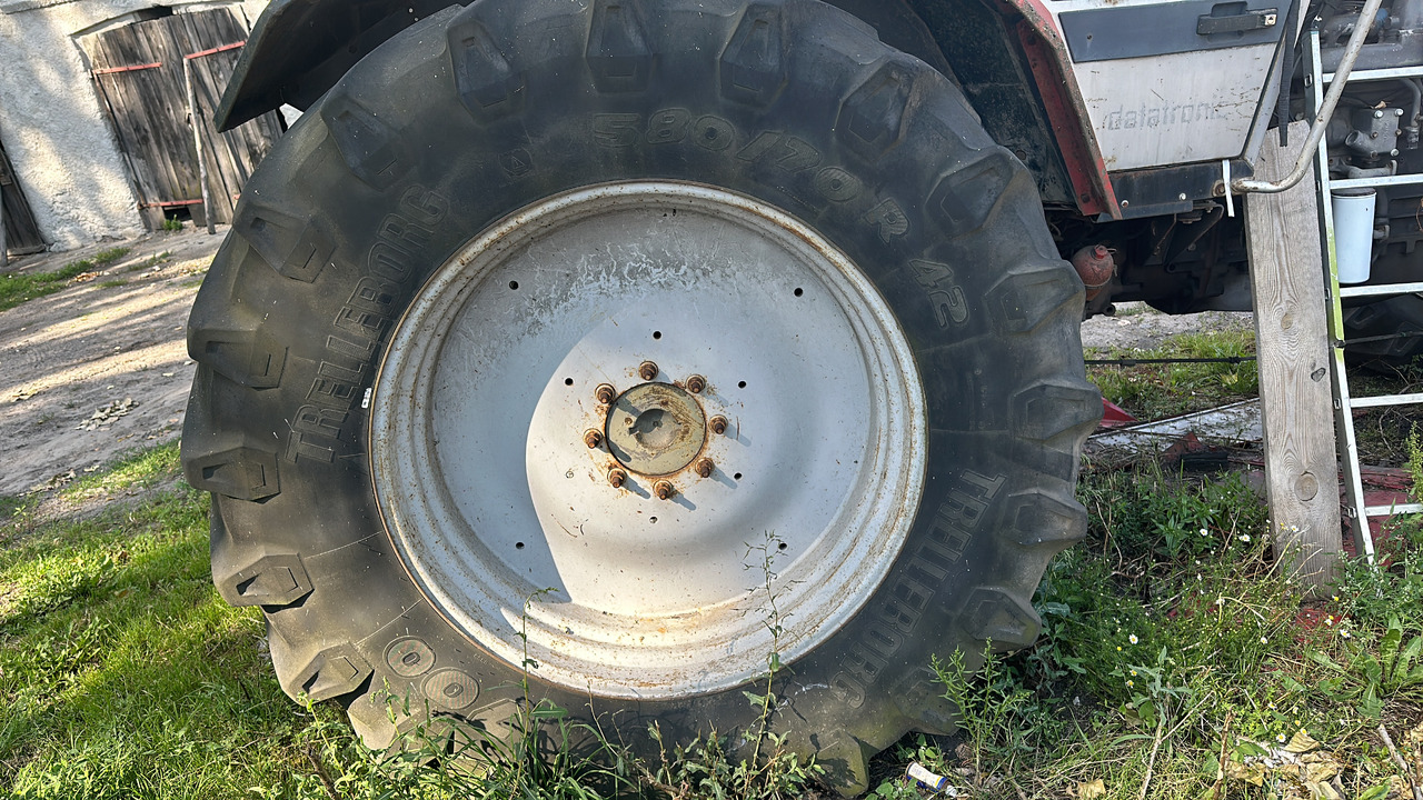 Massey Ferguson 3690 koło kompletne tylne 42 cale - Kompletno kolo za Kmetijski stroj: slika 1 Massey Ferguson 3690 koło kompletne tylne 42 cale - Kompletno kolo za Kmetijski stroj: slika 1