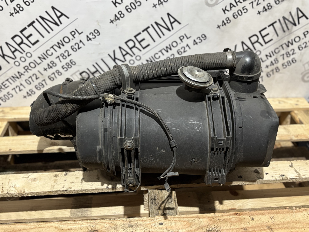 Massey Ferguson 4286482M92 Obudowa Filtra Powietrza Zespół - Zračni filter za Kmetijski stroj: slika 5 Massey Ferguson 4286482M92 Obudowa Filtra Powietrza Zespół - Zračni filter za Kmetijski stroj: slika 5