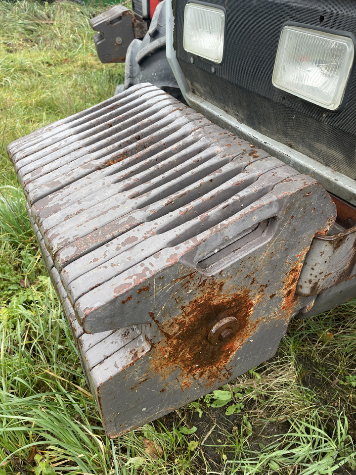 Massey Fergusson - obciążnik walizkowy balast 45kg - Protiutež za Kmetijski stroj: slika 1 Massey Fergusson - obciążnik walizkowy balast 45kg - Protiutež za Kmetijski stroj: slika 1