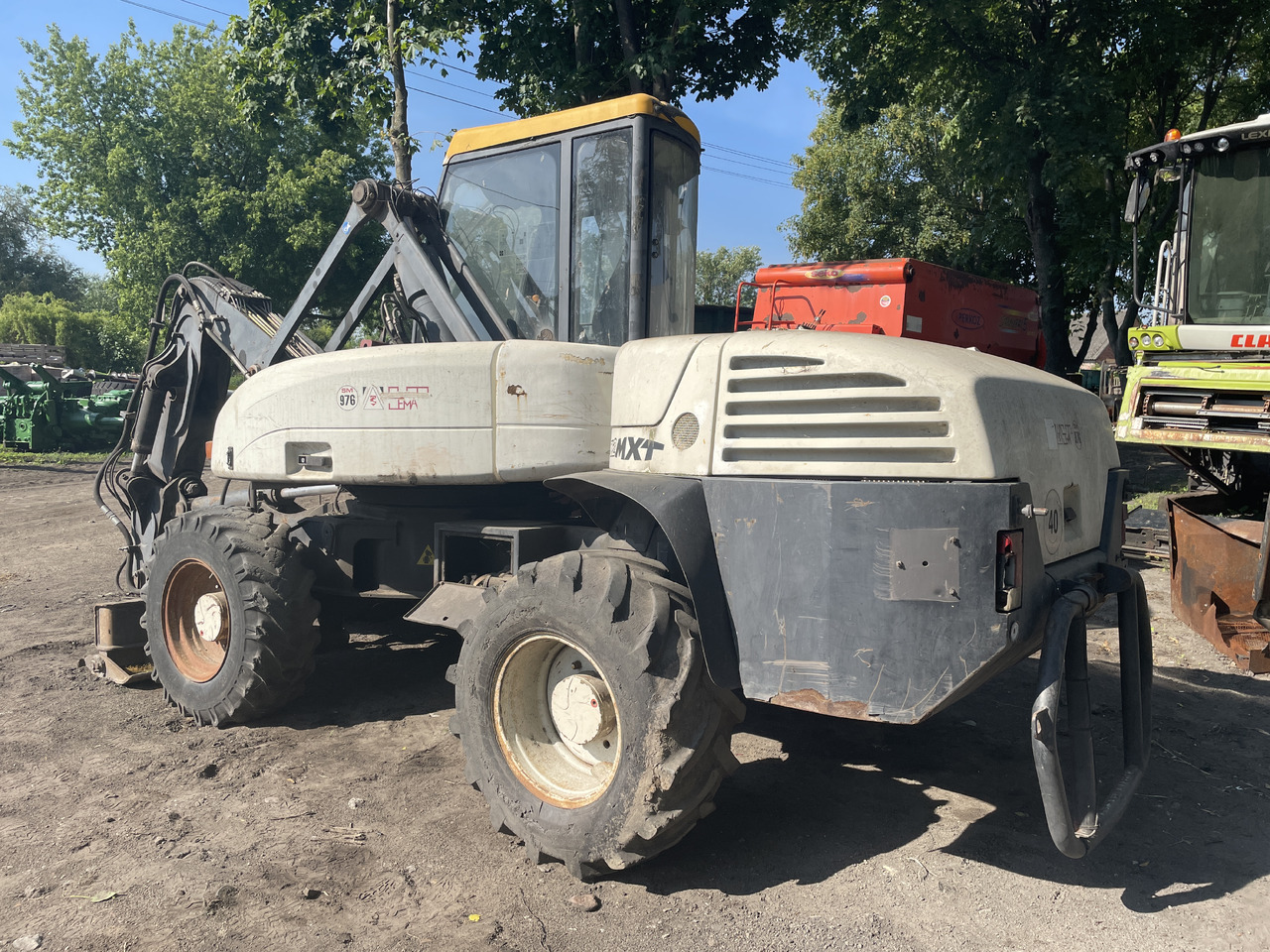 Mecalac 12MXT 12 MXT - części - kabina mosty siłowniki koła zwolnica skrzynia - Bočni reduktor za Kmetijski stroj: slika 1 Mecalac 12MXT 12 MXT - części - kabina mosty siłowniki koła zwolnica skrzynia - Bočni reduktor za Kmetijski stroj: slika 1