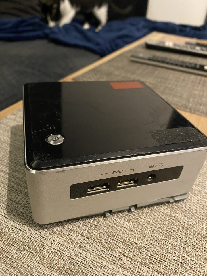 Mikrokomputer Mini PC Intel NUC5i5RYH - Orodje/ Oprema: slika 1 Mikrokomputer Mini PC Intel NUC5i5RYH - Orodje/ Oprema: slika 1