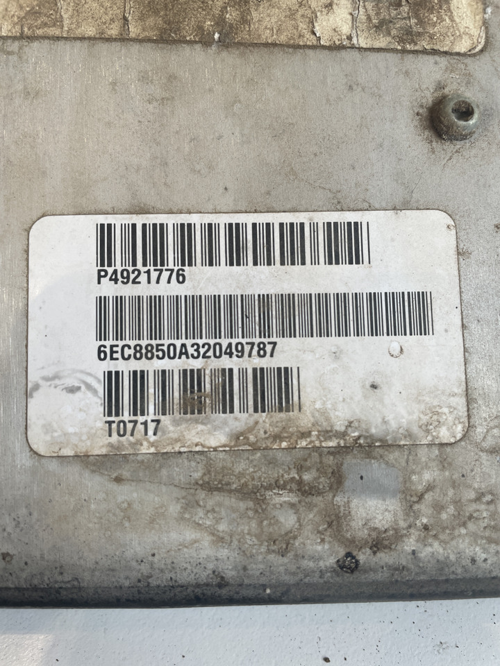 New Holland Cummins - sterownik silnika ECU komputer 4921776 - ECU za Kmetijski stroj: slika 2 New Holland Cummins - sterownik silnika ECU komputer 4921776 - ECU za Kmetijski stroj: slika 2