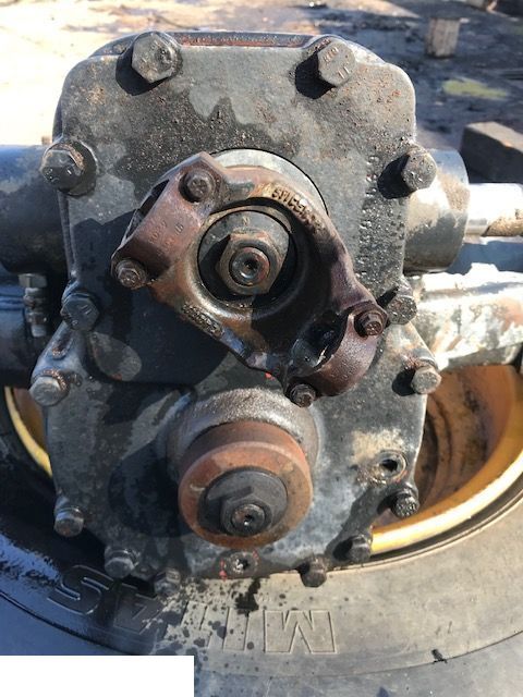 New Holland LM - Most Napędowy Zwolnica Piasta Wkład Mostu - Os in deli za Kmetijski stroj: slika 4 New Holland LM - Most Napędowy Zwolnica Piasta Wkład Mostu - Os in deli za Kmetijski stroj: slika 4