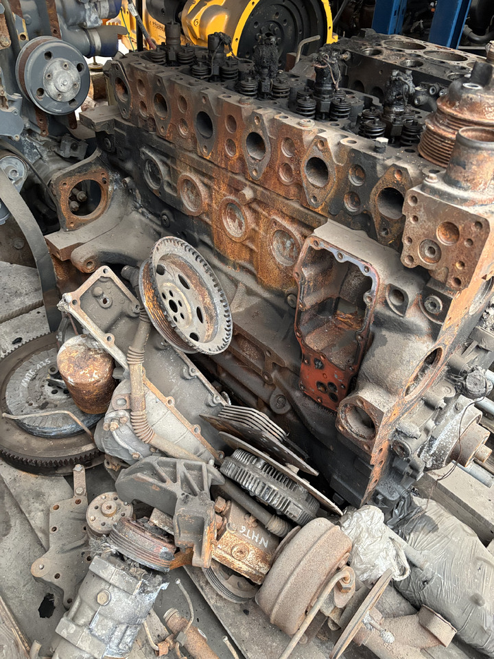 New Holland T6.175 Silnik 4.5 L 175 KM Na Części - Motor za Kmetijski stroj: slika 2 New Holland T6.175 Silnik 4.5 L 175 KM Na Części - Motor za Kmetijski stroj: slika 2