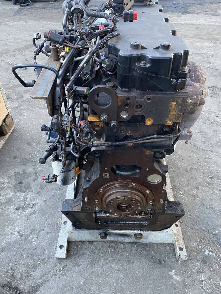 Silnik Perkins PJ38481 - Motor za Kmetijski stroj: slika 4 Silnik Perkins PJ38481 - Motor za Kmetijski stroj: slika 4