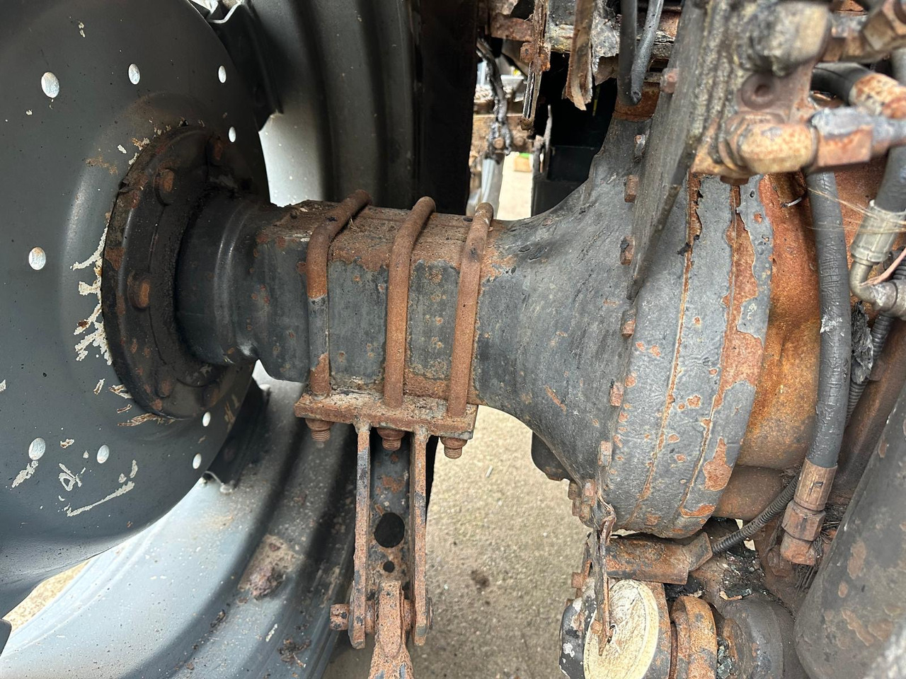 Traktor Valtra 8150 8150-4 - cała na części: slika 9