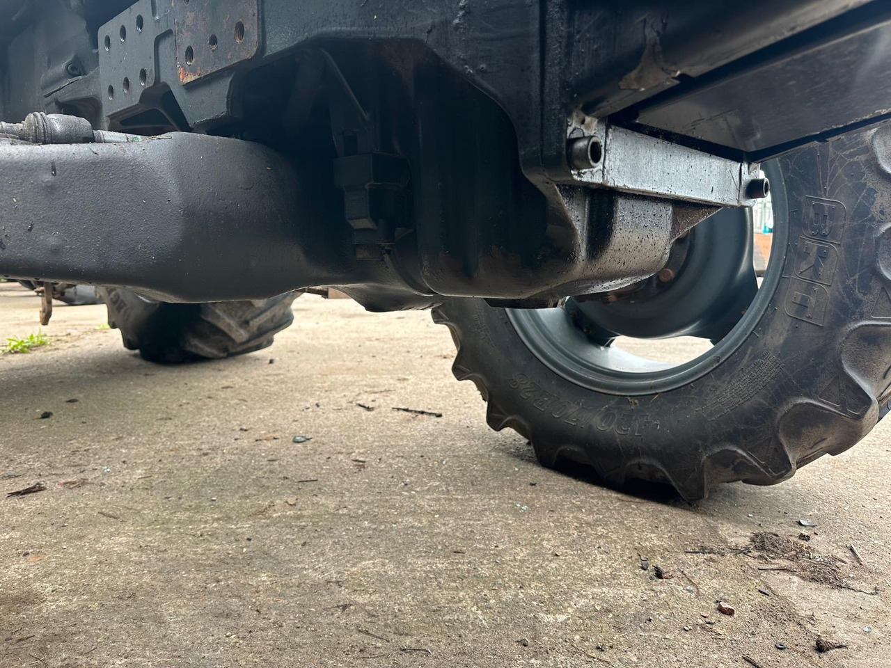 Traktor Valtra 8150 8150-4 - cała na części: slika 17