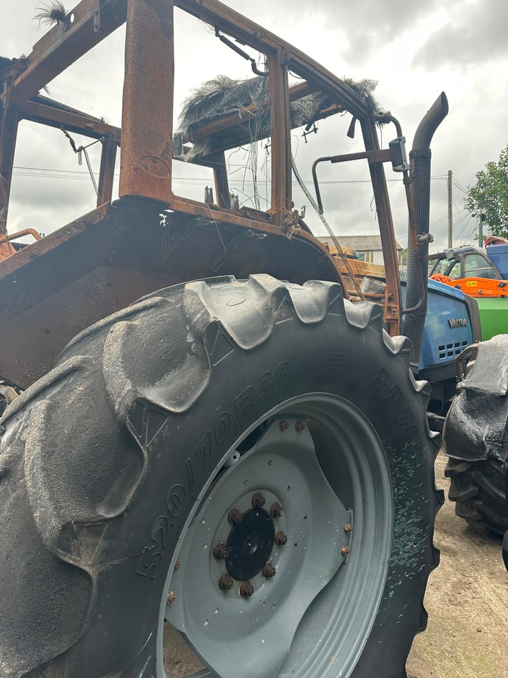 Traktor Valtra 8150 8150-4 - cała na części: slika 13
