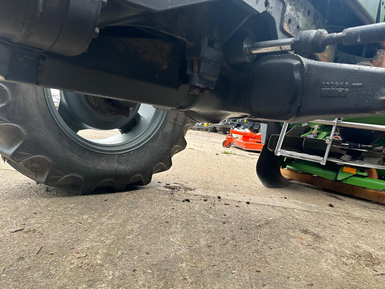 Traktor Valtra 8150 8150-4 - cała na części: slika 18