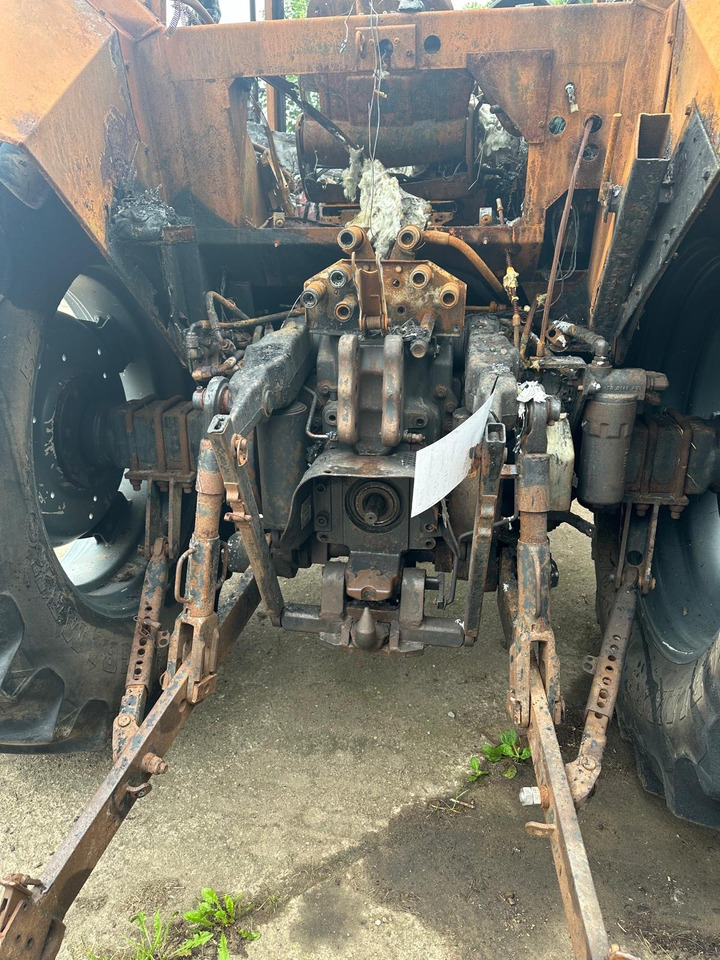 Traktor Valtra 8150 8150-4 - cała na części: slika 10