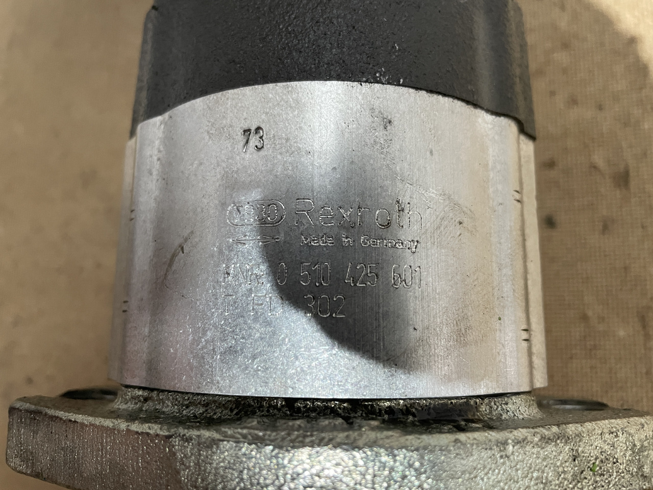 Valtra S354 Massey 8480 - skrzynia biegów - pompa hydrauliczna Rexroth G931941102010 0510425601 - Hidravlična črpalka za Kmetijski stroj: slika 2 Valtra S354 Massey 8480 - skrzynia biegów - pompa hydrauliczna Rexroth G931941102010 0510425601 - Hidravlična črpalka za Kmetijski stroj: slika 2