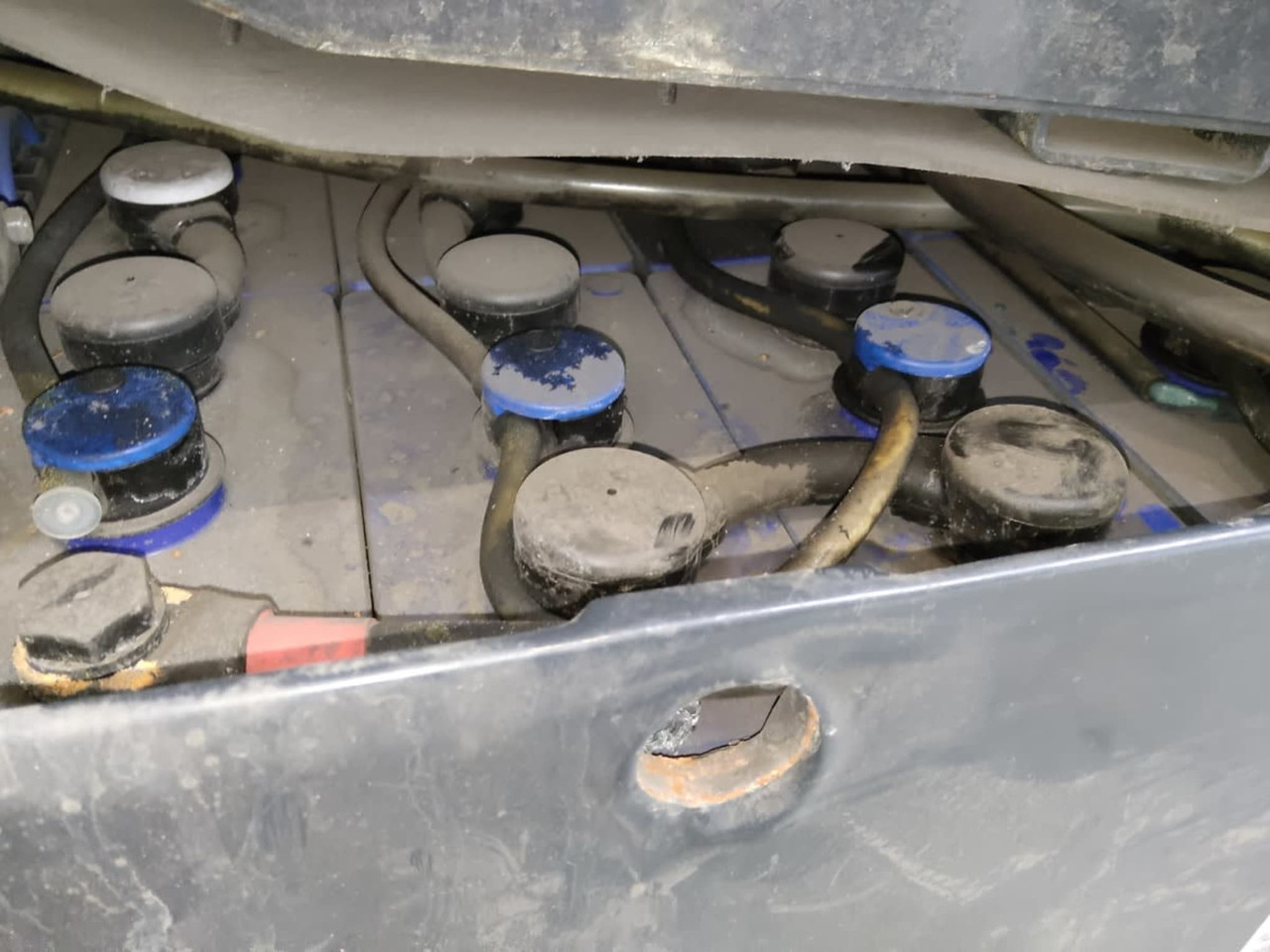 Linde E30HL-01/600 - Električni viličar: slika 4 Linde E30HL-01/600 - Električni viličar: slika 4